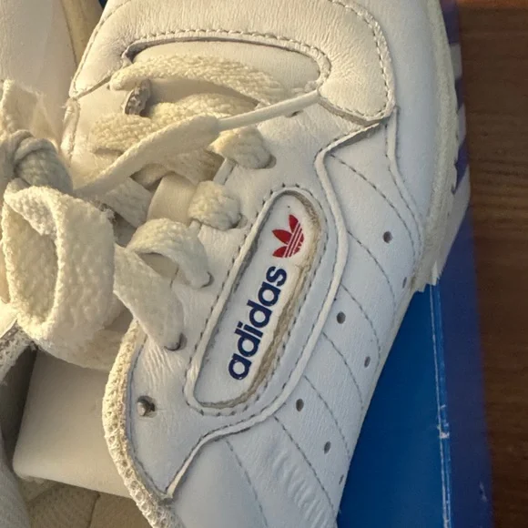 Adidas Yeezy Powerhouse - Picture 6 of 7